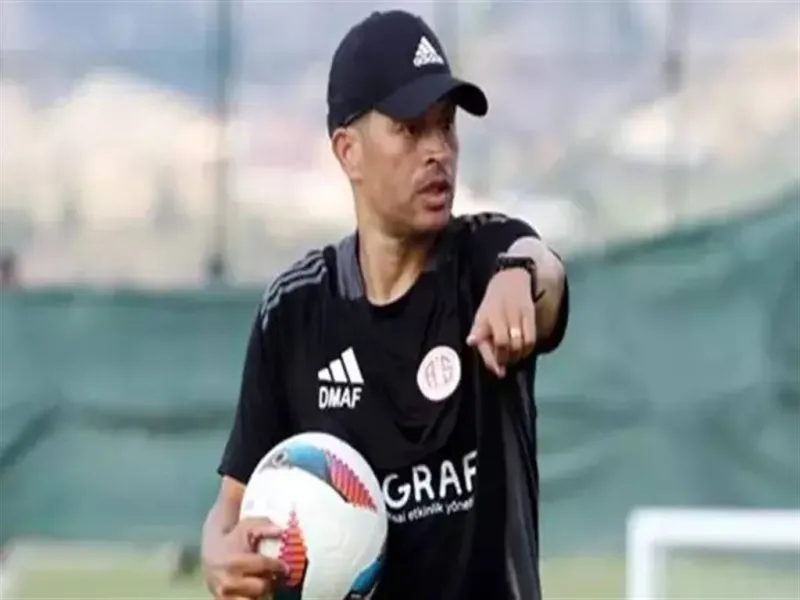 Alex de Souza Operario'nun teknik direktörü oldu