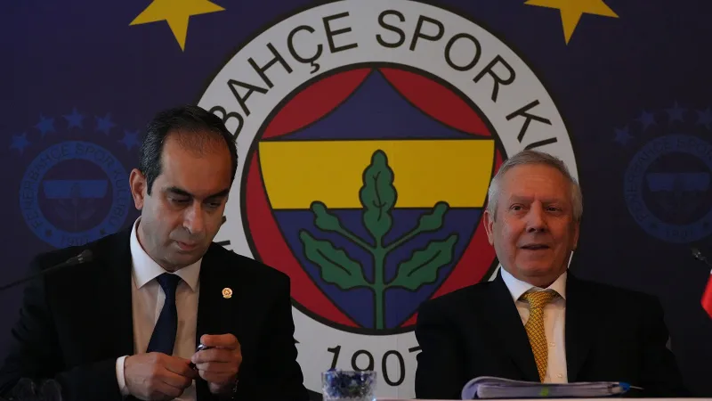 Aziz Yıldırım'dan Şampiyonluk Mesajı: Camiamıza Hayırlı Olsun!