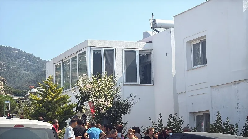Bodrum'da Korkunç Ölüm! Emekli Polis Çatıdan Düştü