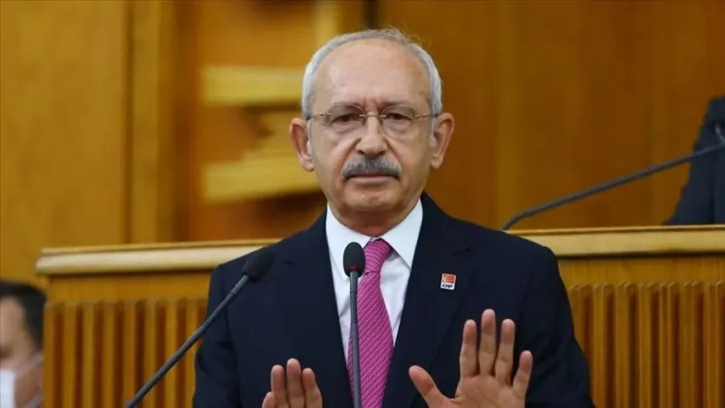CHP'deki büyük kavga mahkemelik oldu! Avukatı TAKVİM'de duyurmuştu... Kemal Kılıçdaroğlu, Nevşin Mengü ve Emrah Gülsunar'a dava açtı