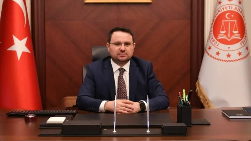 Çölaşan'dan 'Akın Gürlek' değerlendirmesi: Büyük yetkilerle donatılmış bir hukukçunun günlük siyasette taraf olması hoş değil 