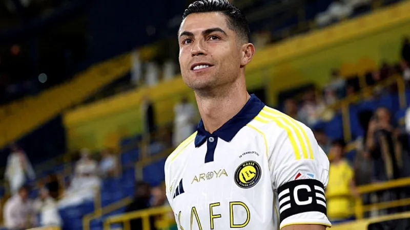 CR7 imzayı attı