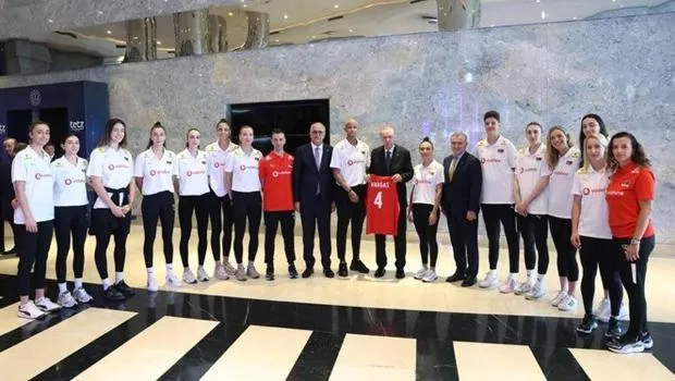 Cumhurbaşkanı Erdoğan, A Milli Kadın Voleybol Takımı ile bir araya geldi!