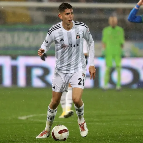 Demir Ege Beşiktaş'a geri döndü!