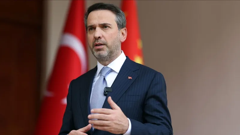 Elektrik ve Doğalgaza Zam Geliyor Mu? Bakan Bayraktar'dan Şok Açıklama!