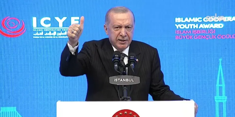 Erdoğan Milli Görüş Selamı ile verip "Özgür Filistin diyoruz" dedi