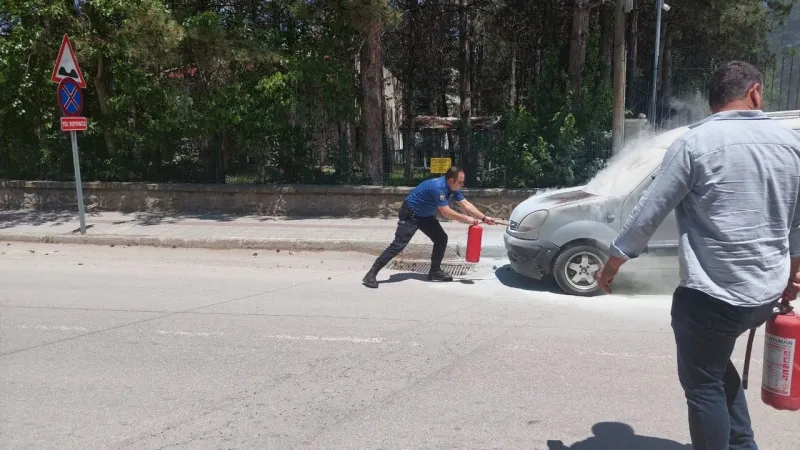 Afyon'da Polis Aracı Alev Alev! Yangın Nasıl Söndürüldü?