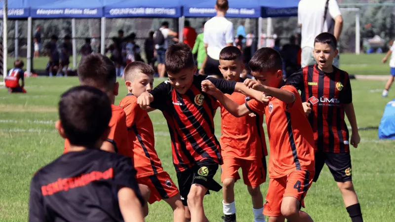 Eskişehirspor Futbol Okulları Türkiye Geneline Yayılıyor!