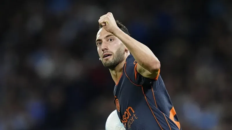 Hakan Çalhanoğlu'nun golü Inter'e yetmedi!