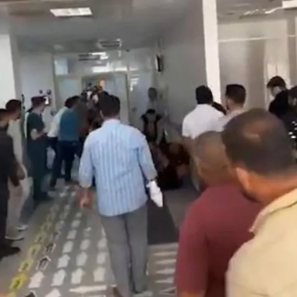Şanlıurfa'da Hastane Bastılar! Kan Donduran Kavga: 3 Yaralı