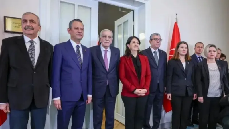 İmralı ziyareti sonrası DEM'den yeni adım! Siyasi parti ziyaretleri başlıyor