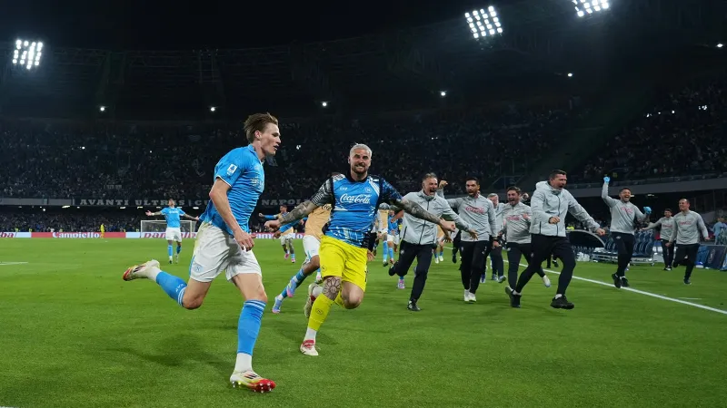 Napoli Şampiyon! İtalya Serie A'da Tarih Yazdı!