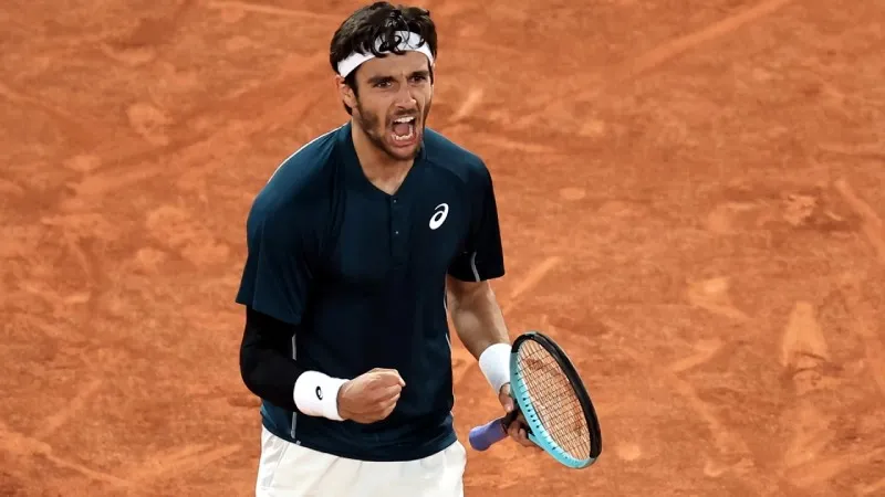 İtalyan raket Lorenzo Musetti, Paris Roland Garros'ta yarı finale yükseldi