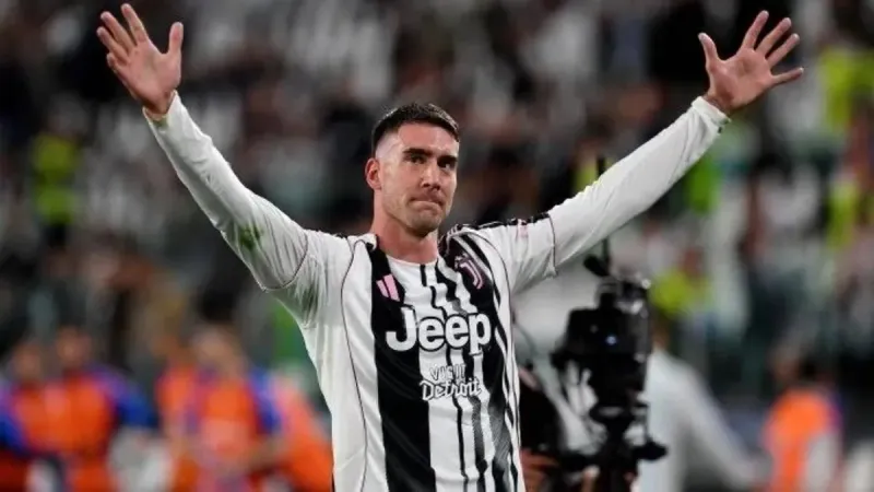 Vlahovic Juventus'tan Ayrılıyor Mu? Şok Ayrılık İddiası!