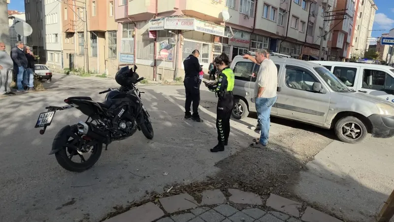 Kütahya'da Feci Kaza! Motosiklet Sürücüsü Can Pazarında