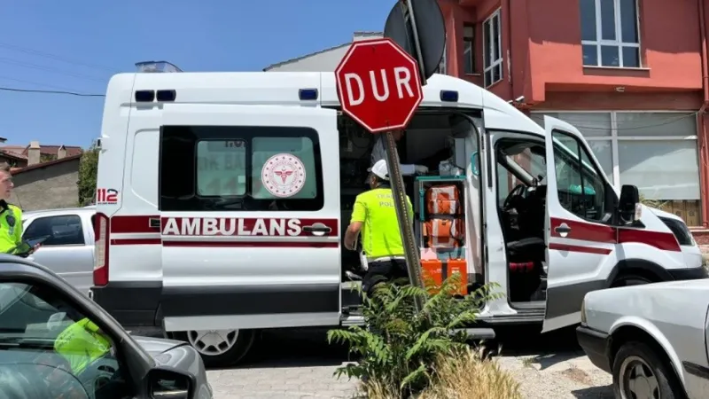 Kütahya'da Feci Kaza! 2 Yaralı, İşte Olay Yerinden İlk Görüntüler