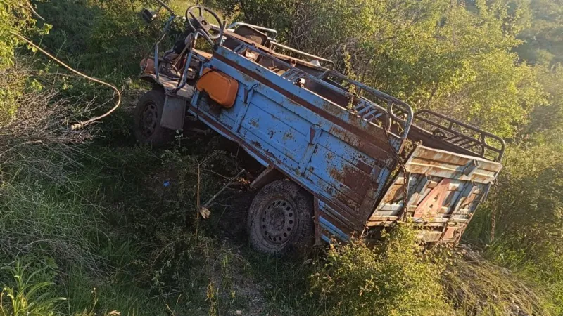 Kontrolden çıkan patpat uçurumdan uçtu: 3 yaralı