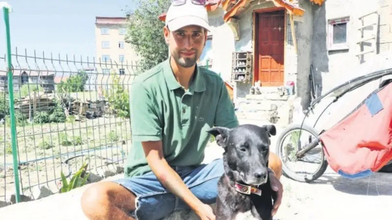 Köpeğiyle Dünyayı Gezen Adam! 80 Ülke Tek Başına Mı?