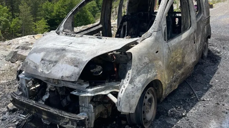 Kütahya'da Otomobil Alevlere Teslim! İşte Yangının Nedeni