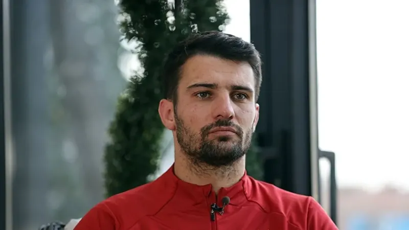 Leo Dubois Futbolu Bıraktı! Şok Kararın Ardındaki Sır Ne?