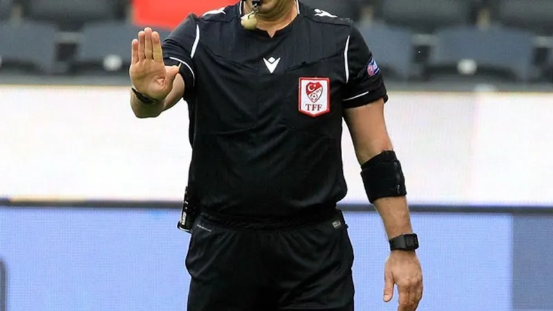 Eskişehirspor - Karşıyaka Maçına Şaibeli Hakem Ataması Mı?