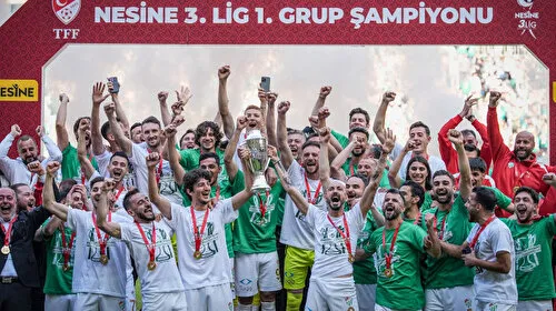 Bursaspor Fırtınası! 3. Lig'de Zirveye Uçtu, Rakipleri Titretti!