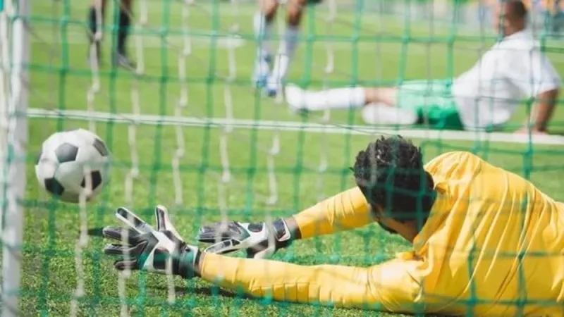 Futbolda Devrim! Kaleciler Artık 8 Saniye Kuralına Tabi!