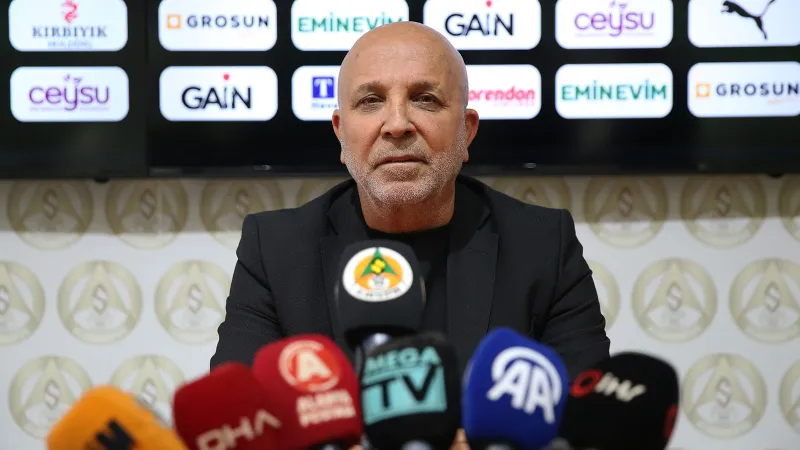 Alanyaspor Başkanı'ndan Sert Sözler: "Zor Günde Bırakmayız!"