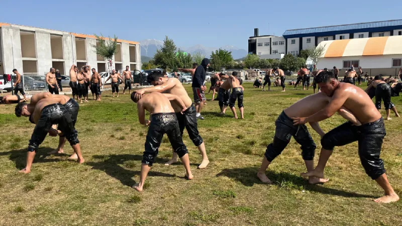 Antalya'da Pehlivanlar Kırkpınar'a Hazır Mı? Sezon Başlıyor!