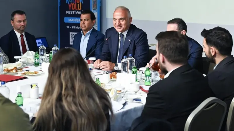 Ersoy'dan Bomba 2025 Vizyonu: Hakkari'ye Kayak Merkezi Müjdesi!