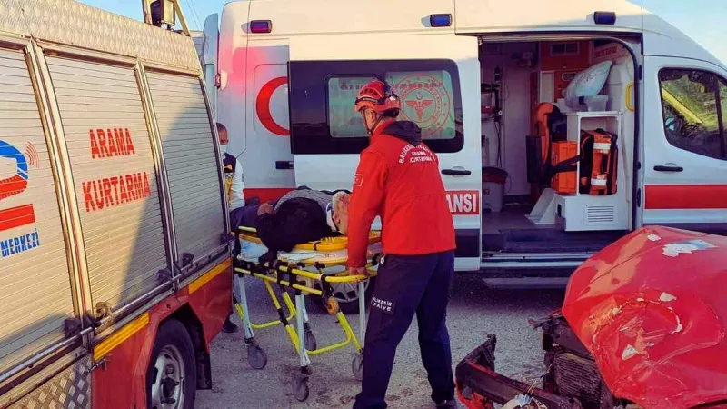 Balıkesir'de Feci Kaza: Sürücü Hayatını Kaybetti!