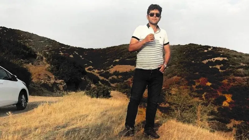 Yıldırım Düştü! Eski Akademisyen Besici Hayatını Kaybetti