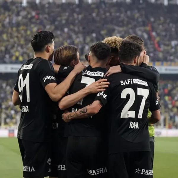 Beşiktaş Adana Demirspor Maçı: Kartal Şampiyonluğa Uçacak mı?