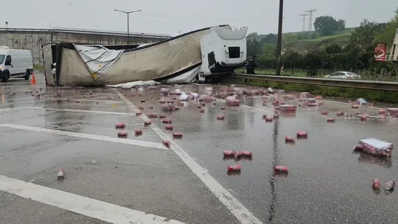 Alkol Tırı Devrildi! Bursa'da Şok Eden Kaza Anı