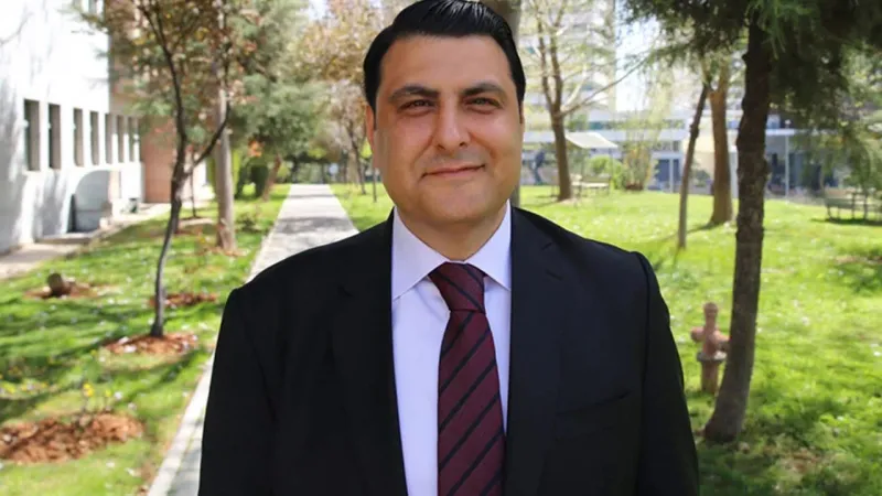 Şok İstifa! CHP'li Şehitkamil Belediye Başkanı Görevden Ayrıldı!