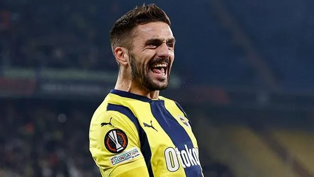 Dusan Tadic Fenerbahçe'de 100. maç rekoruna koşuyor