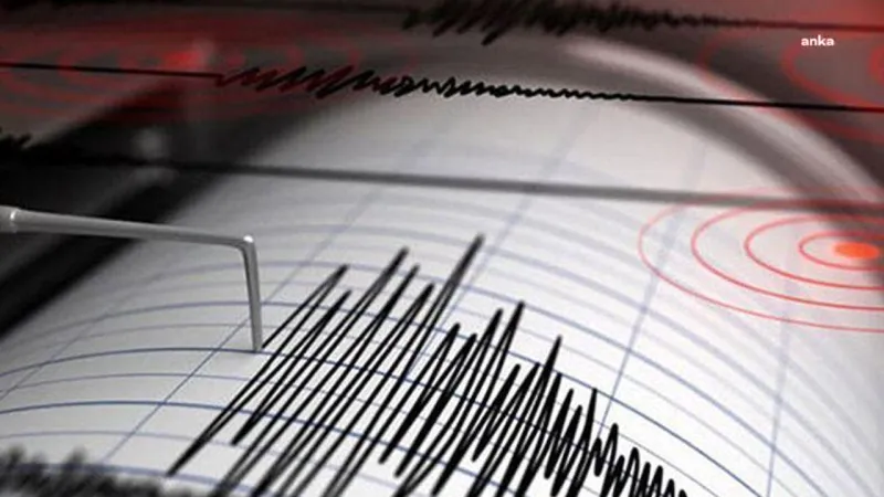 Ege'de Korkutan Deprem! 4.4 Şiddetinde Sarsıntı!