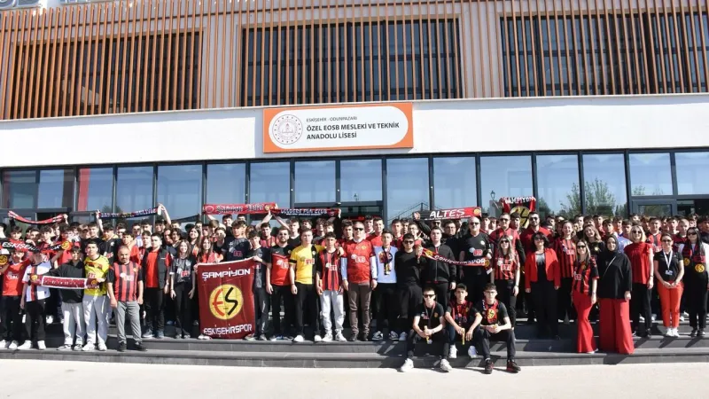 Eskişehirspor Şampiyonluğu: Okulda Coşku Seli!
