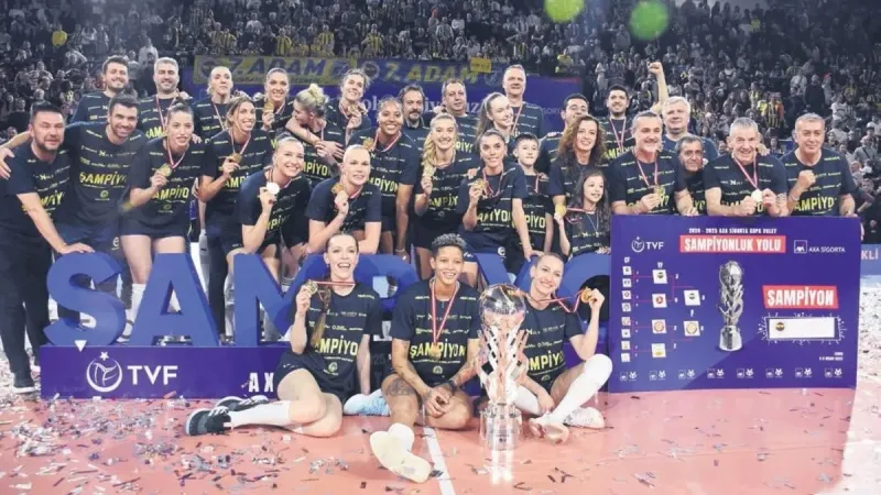 Fenerbahçe'den Kupa Voley Zaferi! Eczacıbaşı Şaşkın!