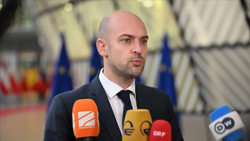 Fransa'dan İran'a Şok Dava! Tutuklu Vatandaşlar İçin UAD'ye Başvuru
