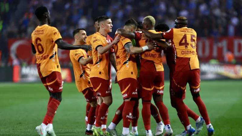 Galatasaray Şampiyonluğa Koşuyor! 5. Yıldız Geliyor Mu?