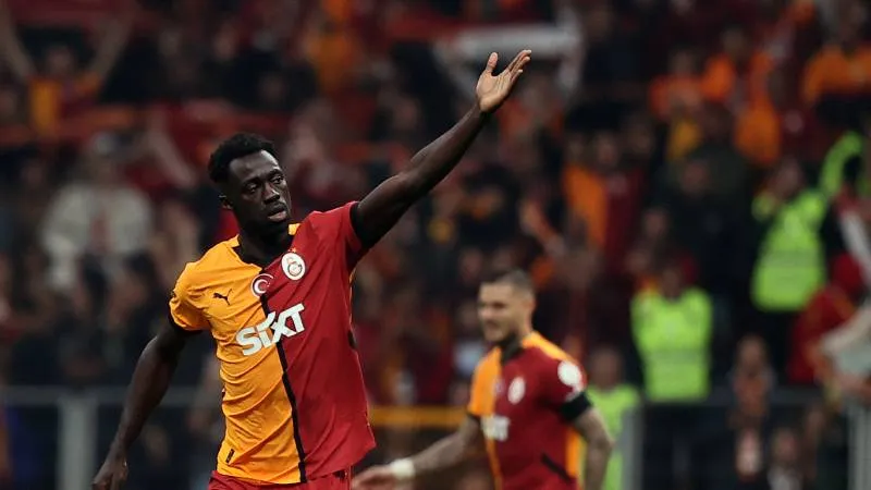 Galatasaray'dan Şok Karar! Sanchez Gönderiliyor mu?