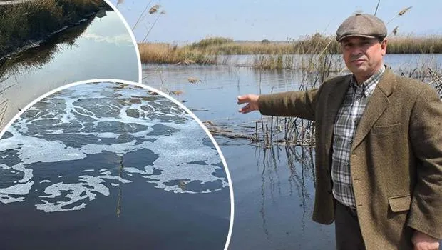 Gediz Nehri Alarm Veriyor! Kapkara Suya Dokunmaya Korkuyoruz!