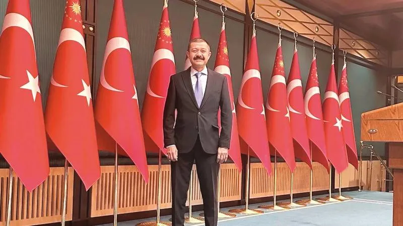 Müdürün Sanatçılara Hakareti Şoke Etti! Gençlere Nasıl Örnek Olacak?