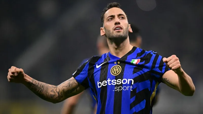 Hakan Çalhanoğlu Galatasaray transferi için ne dedi