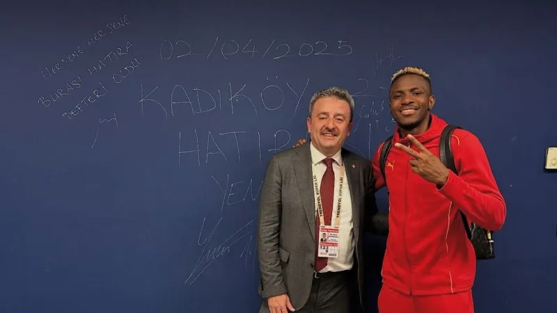 Hatipoğlu'ndan Acun'a Gönderme: Kadıköy'de Kepenkler İndi!