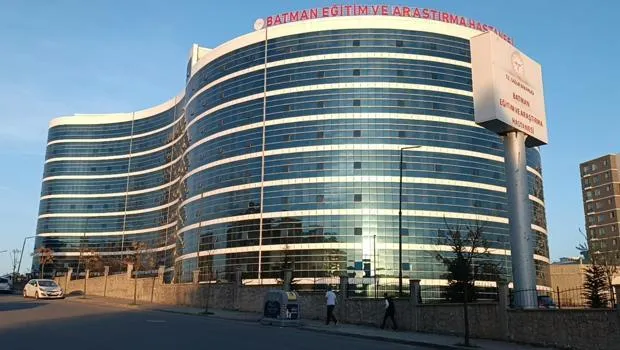 Batman'da idrar tahlili skandalı: Memurlar rüşvet karşılığında temiz rapor verdi