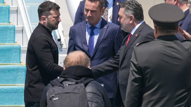 İstanbul'da Savaş Diplomasisi: Kritik Zirve Başlıyor!
