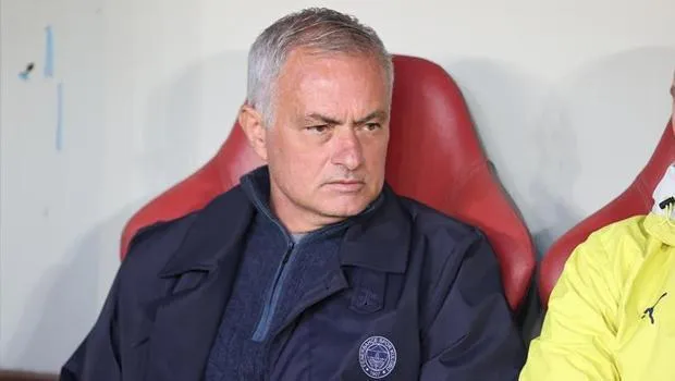 Mourinho'dan Beşiktaş Derbisi İçin Şok Plan! Kadıköy Yıkılacak Mı?
