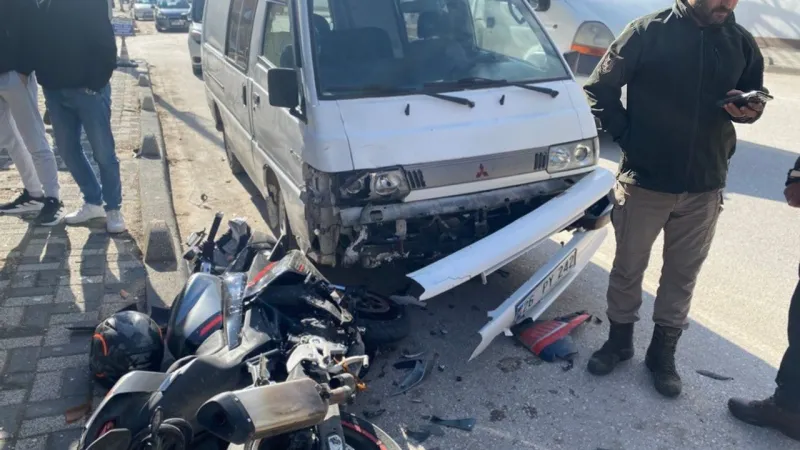 Bilecik'te Zincirleme Kaza! Motosiklet Sürücüsü Hastanelik Oldu